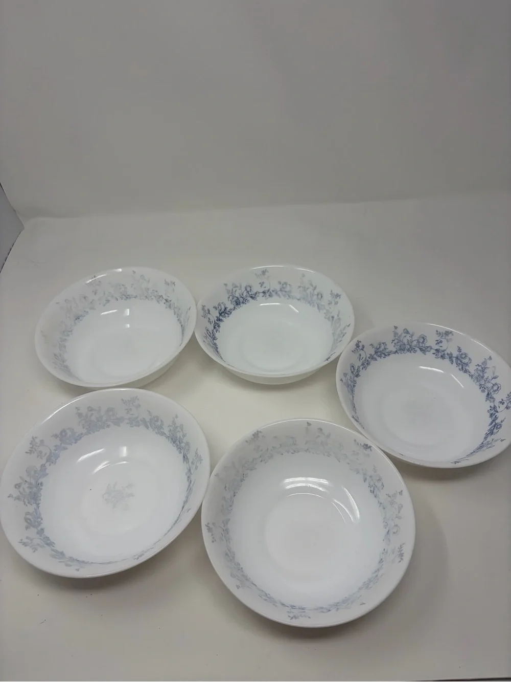 5 Glenwood Blue Floral White Milk Glass Soup/Cereal Bowls by Arcopal France EUC